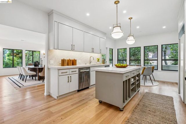 51 Glen Alpine Rd, Piedmont, CA 94611