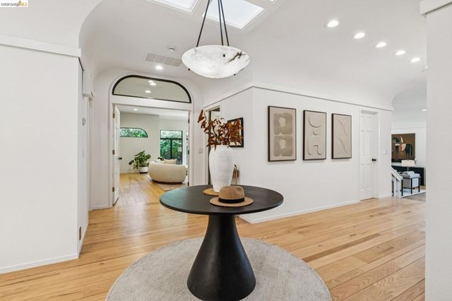 51 Glen Alpine Rd, Piedmont, CA 94611