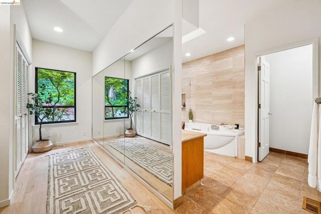 51 Glen Alpine Rd, Piedmont, CA 94611