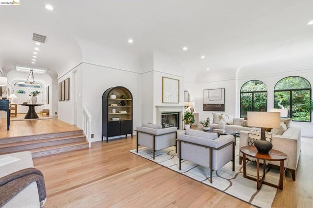 51 Glen Alpine Rd, Piedmont, CA 94611