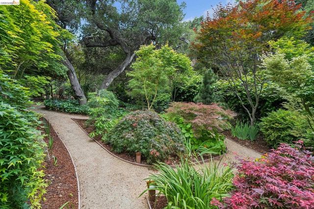 51 Glen Alpine Rd, Piedmont, CA 94611
