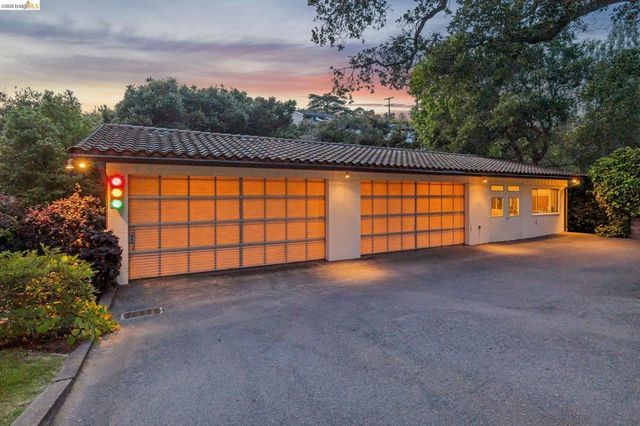 51 Glen Alpine Rd, Piedmont, CA 94611