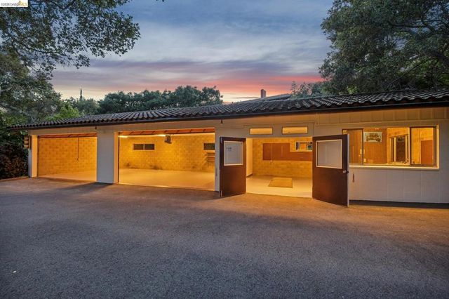 51 Glen Alpine Rd, Piedmont, CA 94611