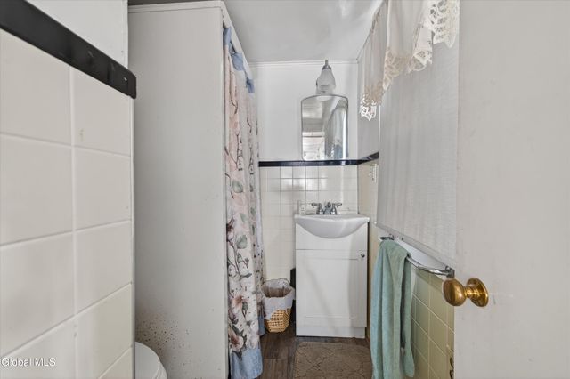 281 Cleverdale Road, Queensbury, NY 12804