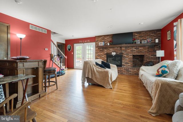245 MOTT AVE, Burlington, NJ 08016