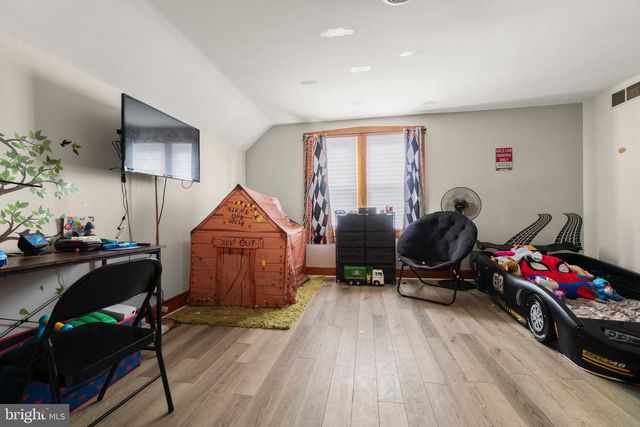 245 MOTT AVE, Burlington, NJ 08016