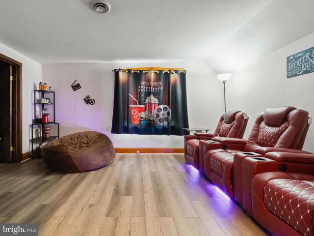 245 MOTT AVE, Burlington, NJ 08016