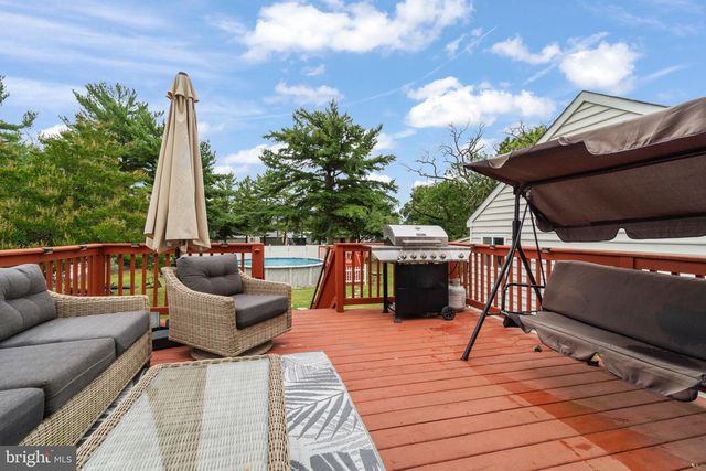 245 MOTT AVE, Burlington, NJ 08016