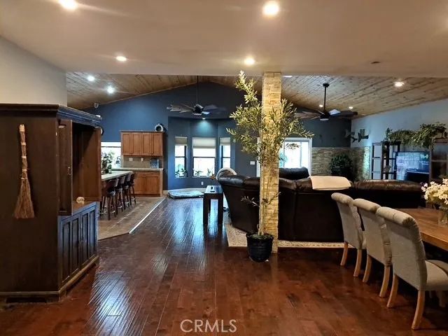 1613 Lassen Way, Pine Mountain Club, CA 93222