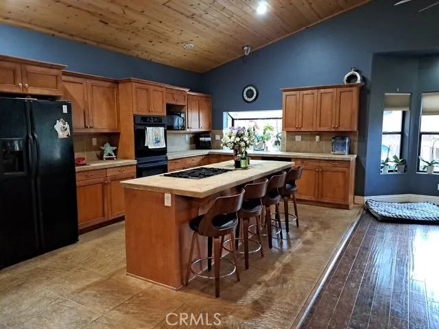 1613 Lassen Way, Pine Mountain Club, CA 93222