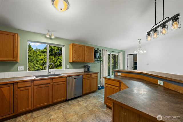 600 E Probert Road, Shelton, WA 98584