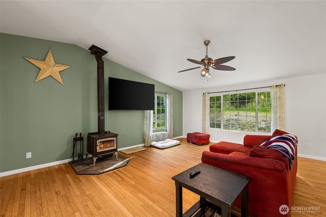 600 E Probert Road, Shelton, WA 98584