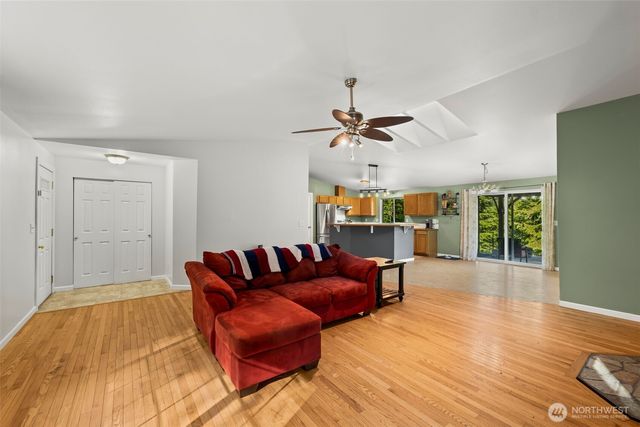 600 E Probert Road, Shelton, WA 98584