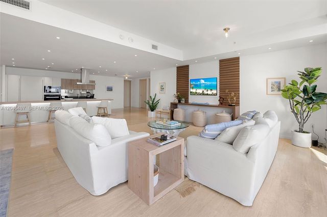 1000 Brickell Plz PH5403, Miami, FL 33131