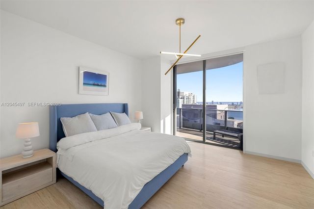 1000 Brickell Plz PH5403, Miami, FL 33131