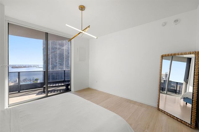 1000 Brickell Plz PH5403, Miami, FL 33131