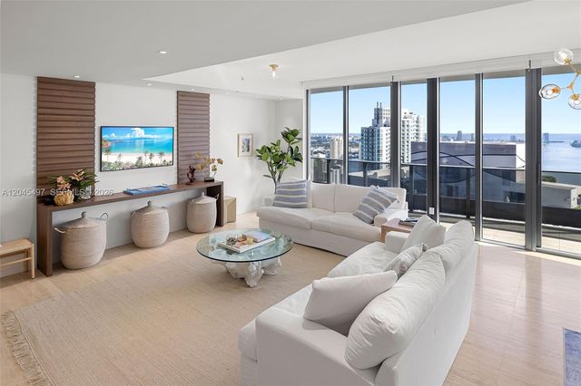 1000 Brickell Plz PH5403, Miami, FL 33131