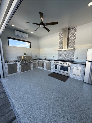 910 NW 38th AVE, Cape Coral, FL 33993