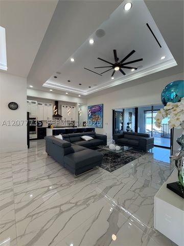 910 NW 38th AVE, Cape Coral, FL 33993