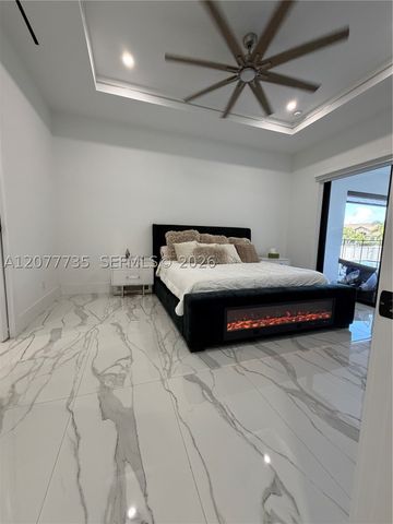 910 NW 38th AVE, Cape Coral, FL 33993