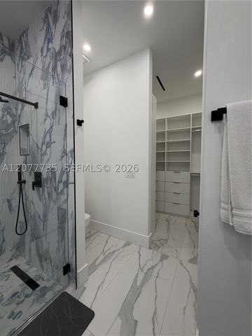 910 NW 38th AVE, Cape Coral, FL 33993