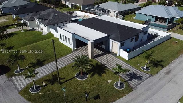 910 NW 38th AVE, Cape Coral, FL 33993