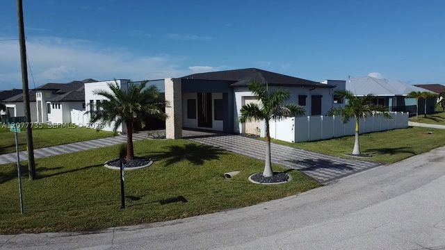 910 NW 38th AVE, Cape Coral, FL 33993