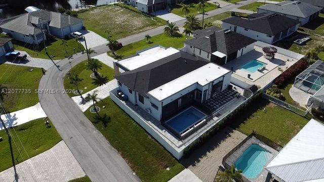 910 NW 38th AVE, Cape Coral, FL 33993