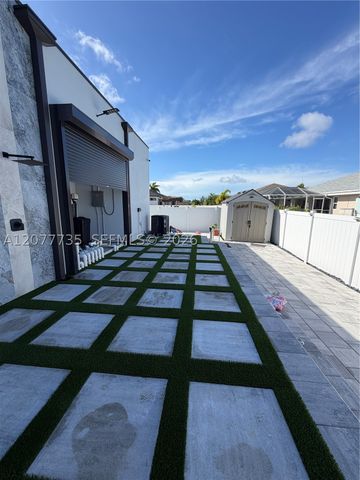 910 NW 38th AVE, Cape Coral, FL 33993