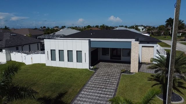910 NW 38th AVE, Cape Coral, FL 33993