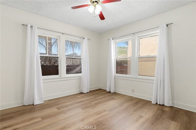 1159 W 54th Street, Los Angeles, CA 90037