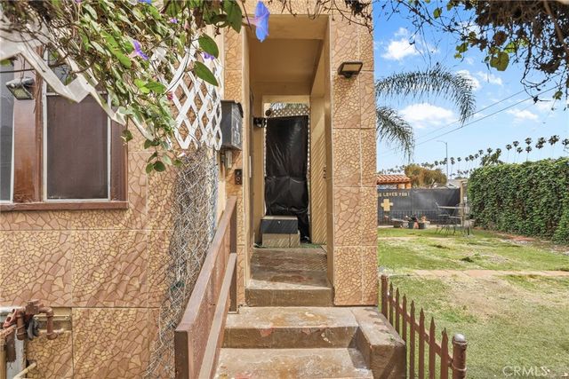 1159 W 54th Street, Los Angeles, CA 90037