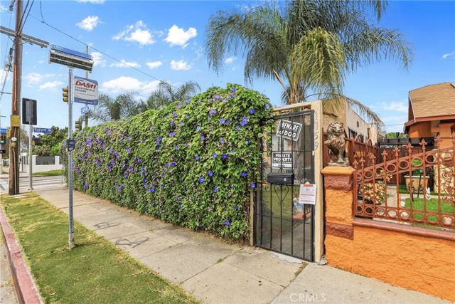 1159 W 54th Street, Los Angeles, CA 90037