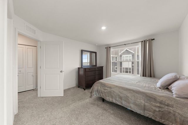 1561 Sequoia Way, Pingree Grove, IL 60140