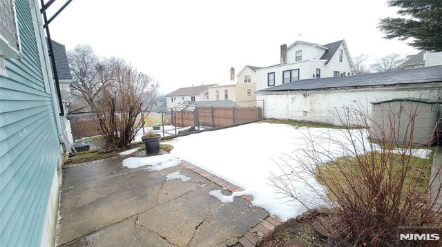 29 Magnolia Avenue, Kearny, NJ 07032