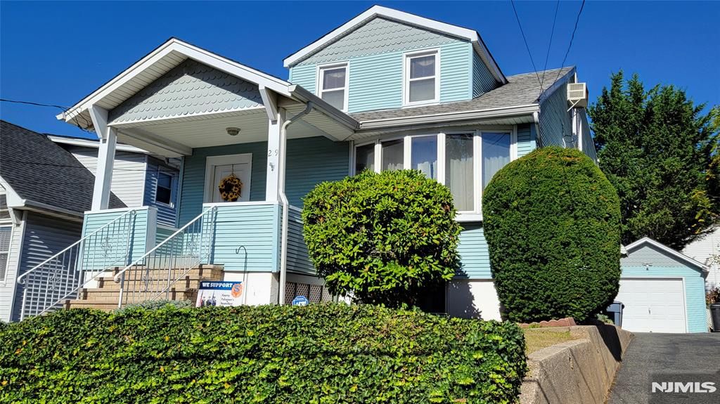 29 Magnolia Avenue, Kearny, NJ 07032