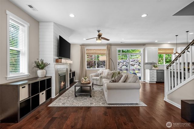 11226 Borgen Loop, Gig Harbor, WA 98332