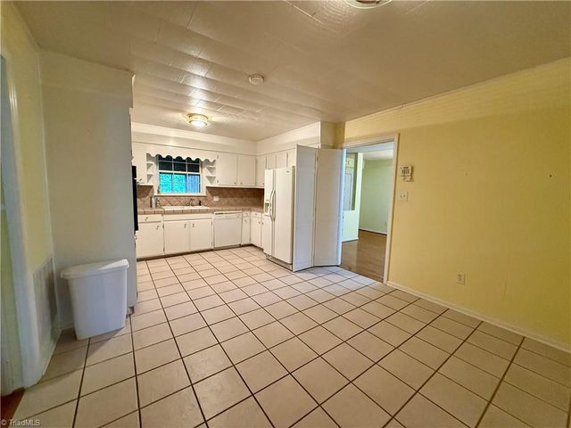 641 Nelson Lane, Millers Creek, NC 28651