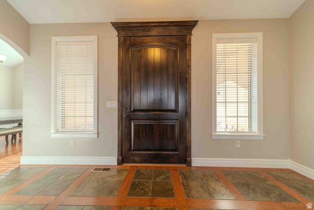 85 S CONSTITUTION DR, Roosevelt, UT 84066