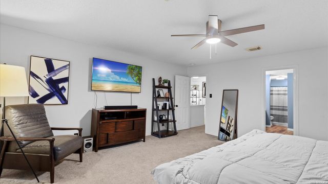 1105 Morningmist Ln, Schertz, TX 78154