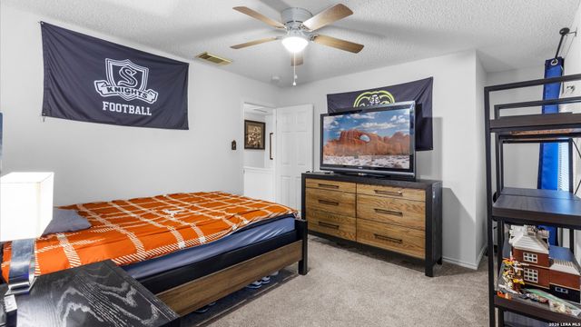 1105 Morningmist Ln, Schertz, TX 78154