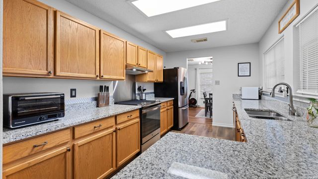 1105 Morningmist Ln, Schertz, TX 78154