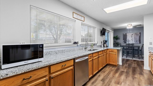1105 Morningmist Ln, Schertz, TX 78154