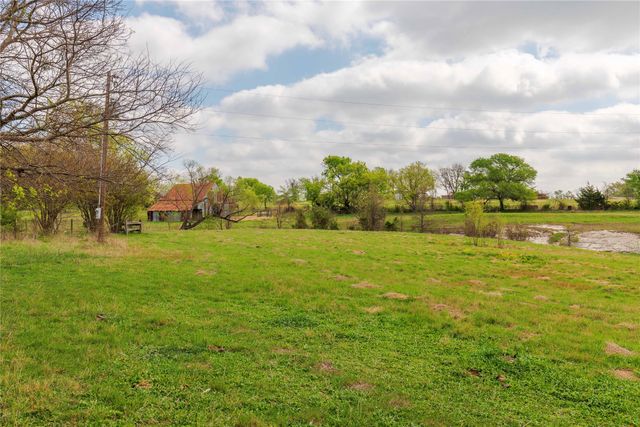 3847 Fm 3133, Van Alstyne, TX 75495