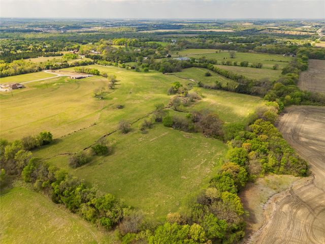 3847 Fm 3133, Van Alstyne, TX 75495