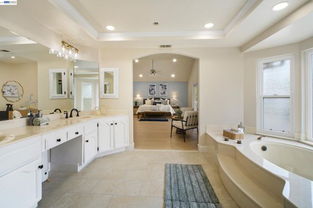 604 Lomond Cir, San Ramon, CA 94583