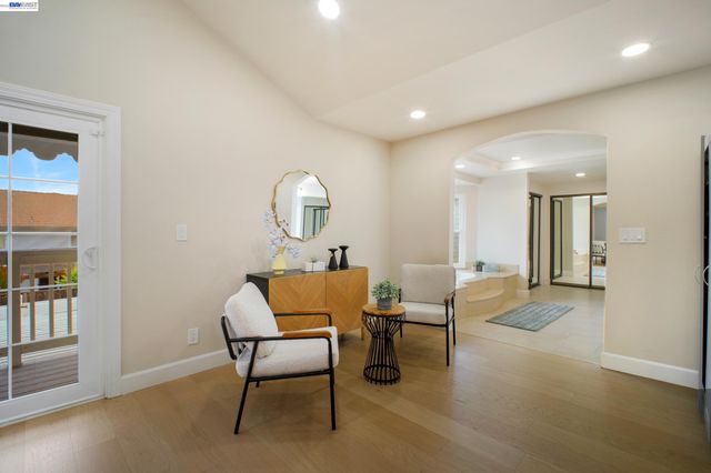 604 Lomond Cir, San Ramon, CA 94583