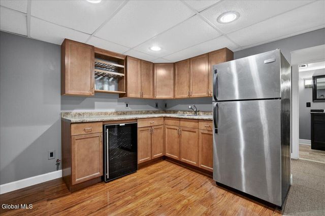 51 S Kellogg Avenue, Colonie, NY 12304