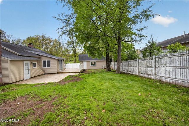 51 S Kellogg Avenue, Colonie, NY 12304