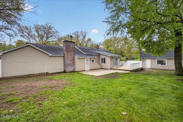 51 S Kellogg Avenue, Colonie, NY 12304
